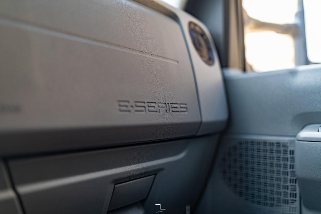 2023 Ford E-450 15 Ft. Cube Van Reefer Red Deer AB