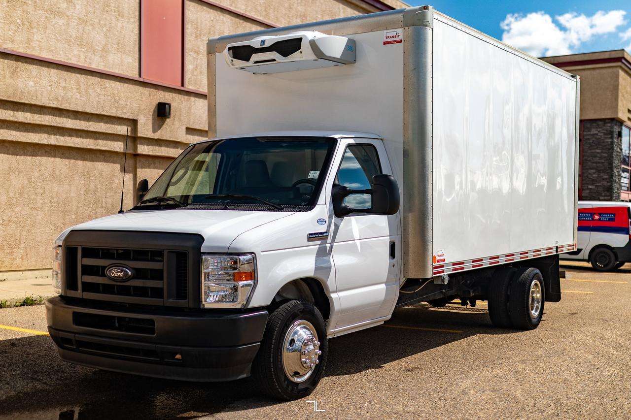 2023 Ford E-450 15 Ft. Cube Van Reefer Red Deer AB