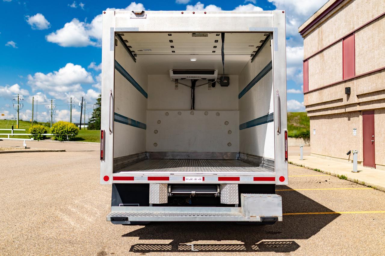 2023 Ford E-450 15 Ft. Cube Van Reefer Red Deer AB