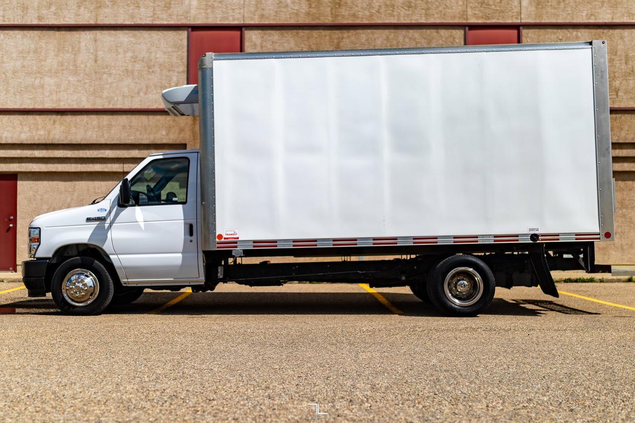 2023 Ford E-450 15 Ft. Cube Van Reefer Red Deer AB