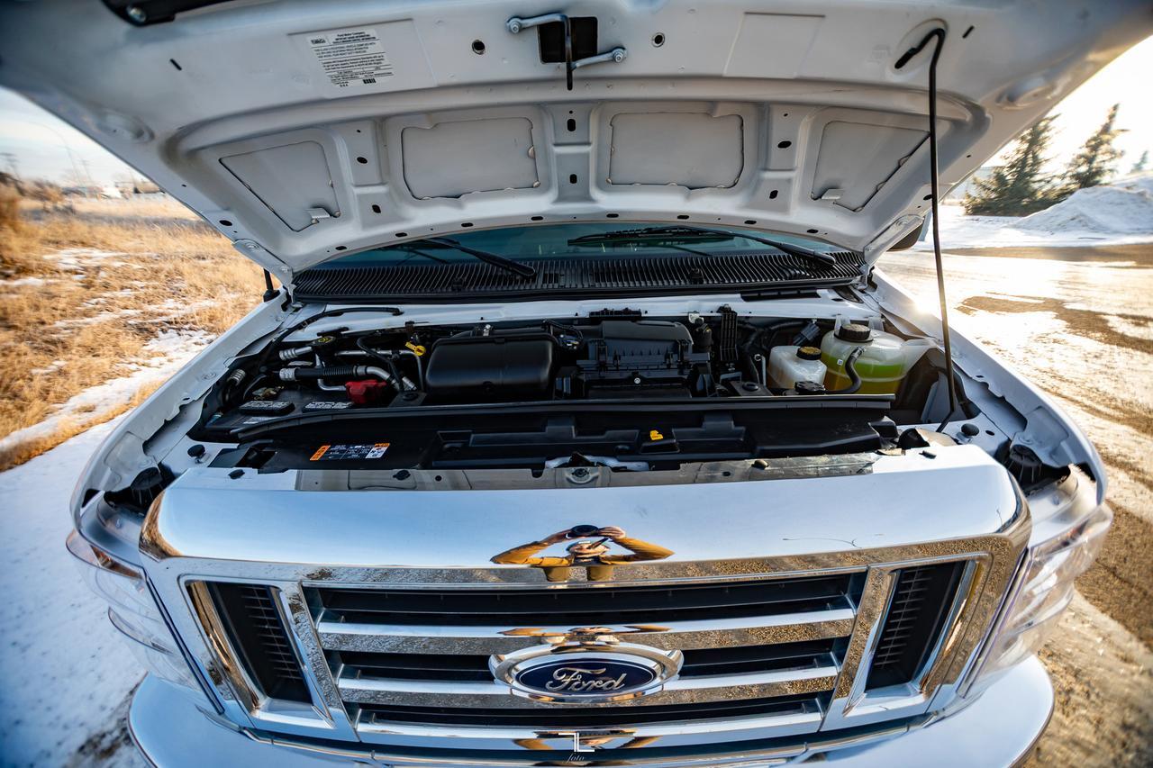 2023 Ford E-450 Cube Van Red Deer AB