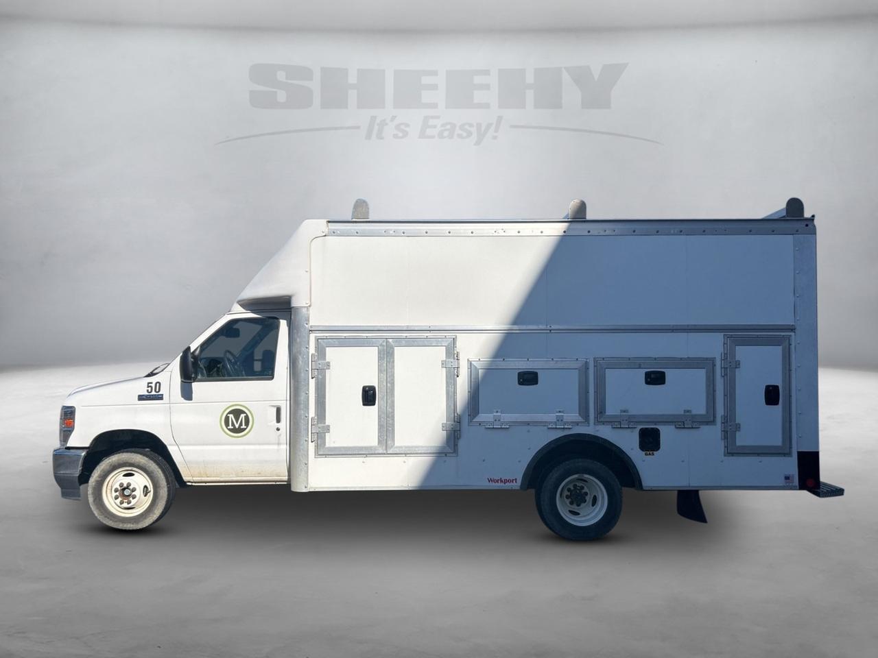 2023 Ford E-450SD Base Ashland VA