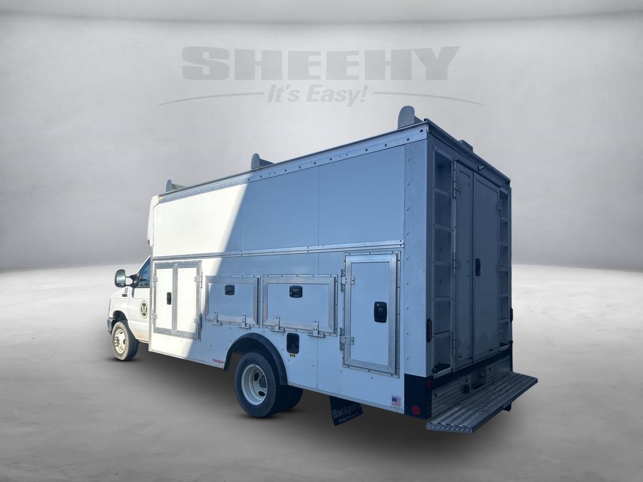 2023 Ford E-450SD Base Ashland VA