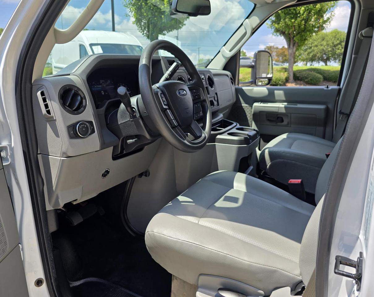 2023 Ford E-Series Cutaway E-350 DRW 16FT Box W/Roll-Up Door and Pull-Out Ramp Concord NC