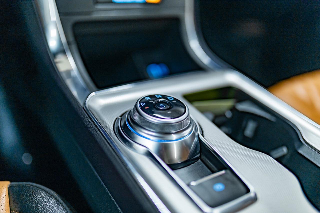 2023 Ford Edge AWD Titanium Leather Roof Nav BCam Red Deer AB