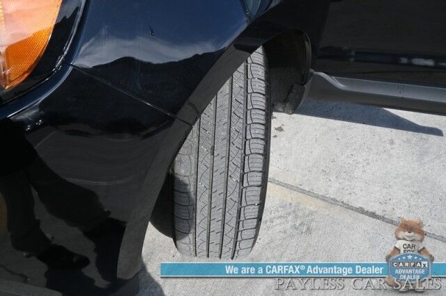 2023 Ford Edge SE / AWD / Premium Cloth Seats / Lane Departure & Blind Spot Alert / Apple CarPlay & Android Auto / Bluetooth / Back Up Camera / Keyless Entry & Start / Auto High Beam Headlights / 28 MPG / 1-Owner Anchorage AK