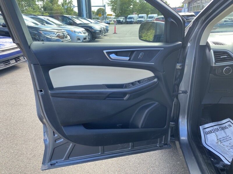 2023 Ford Edge SEL Bristol  PA