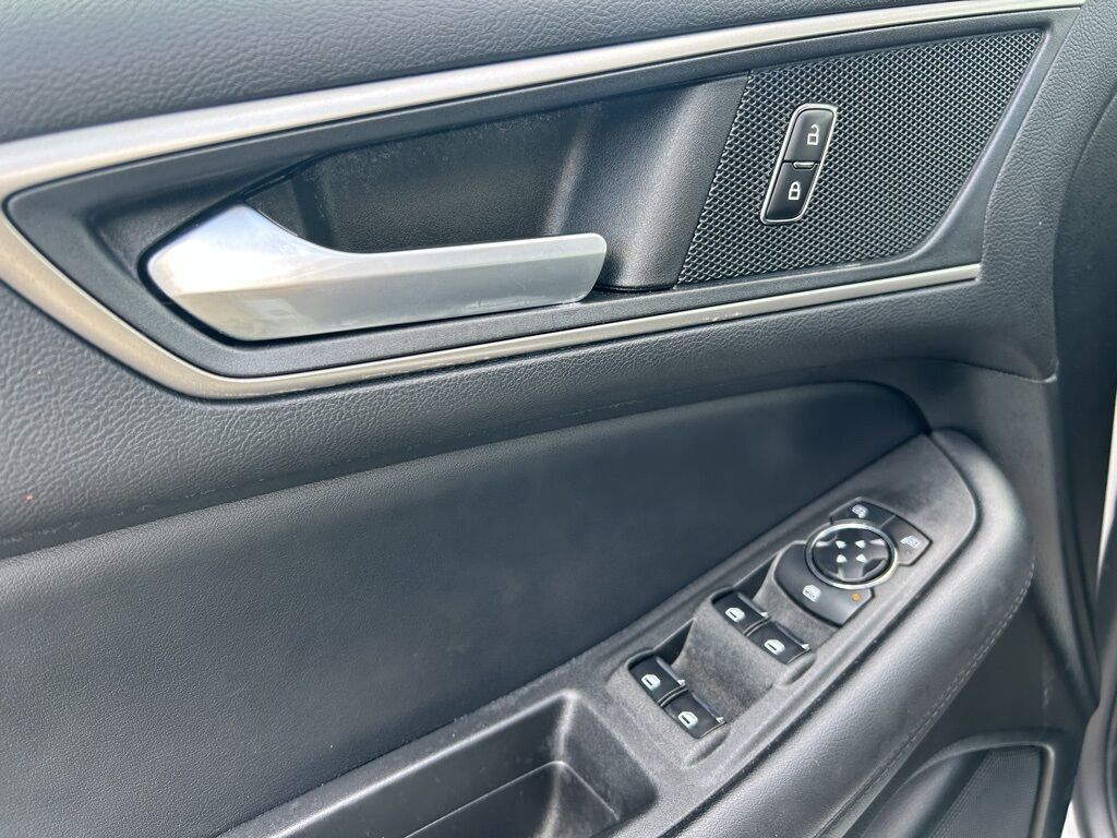 2023 Ford Edge SEL Crestwood KY