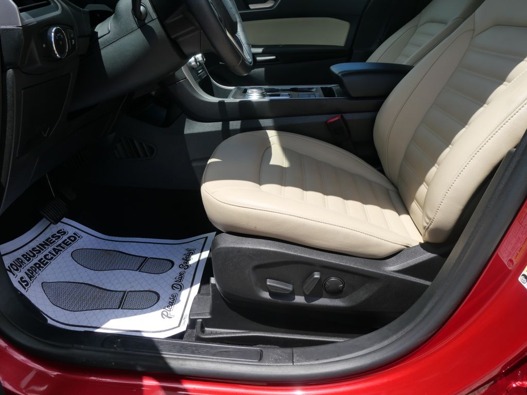 2023 Ford Edge SEL Mt Pleasant MI