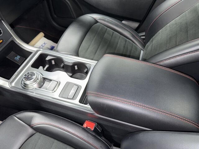 2023 Ford Edge ST Line Pine River MN