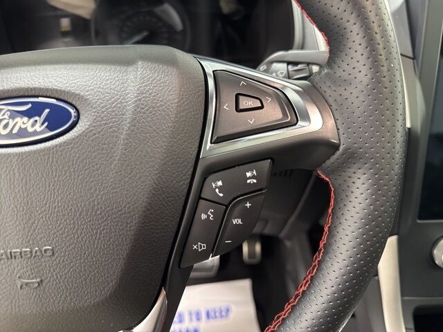 2023 Ford Edge ST Line Pine River MN