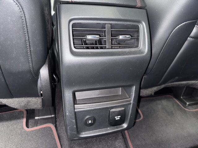 2023 Ford Edge ST Line Pine River MN