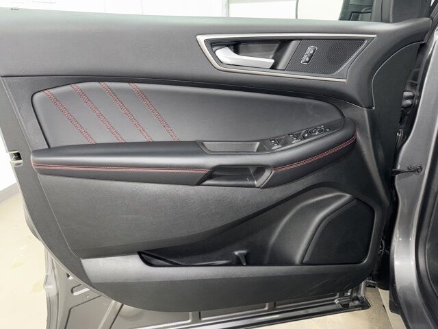 2023 Ford Edge ST Line Pine River MN