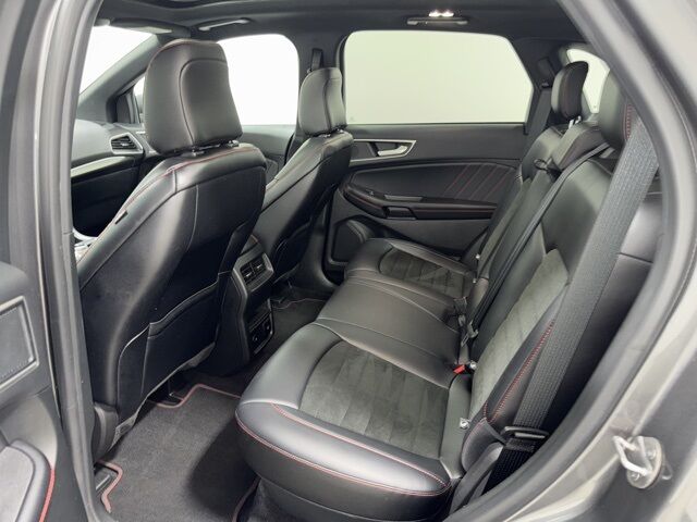 2023 Ford Edge ST Line Pine River MN