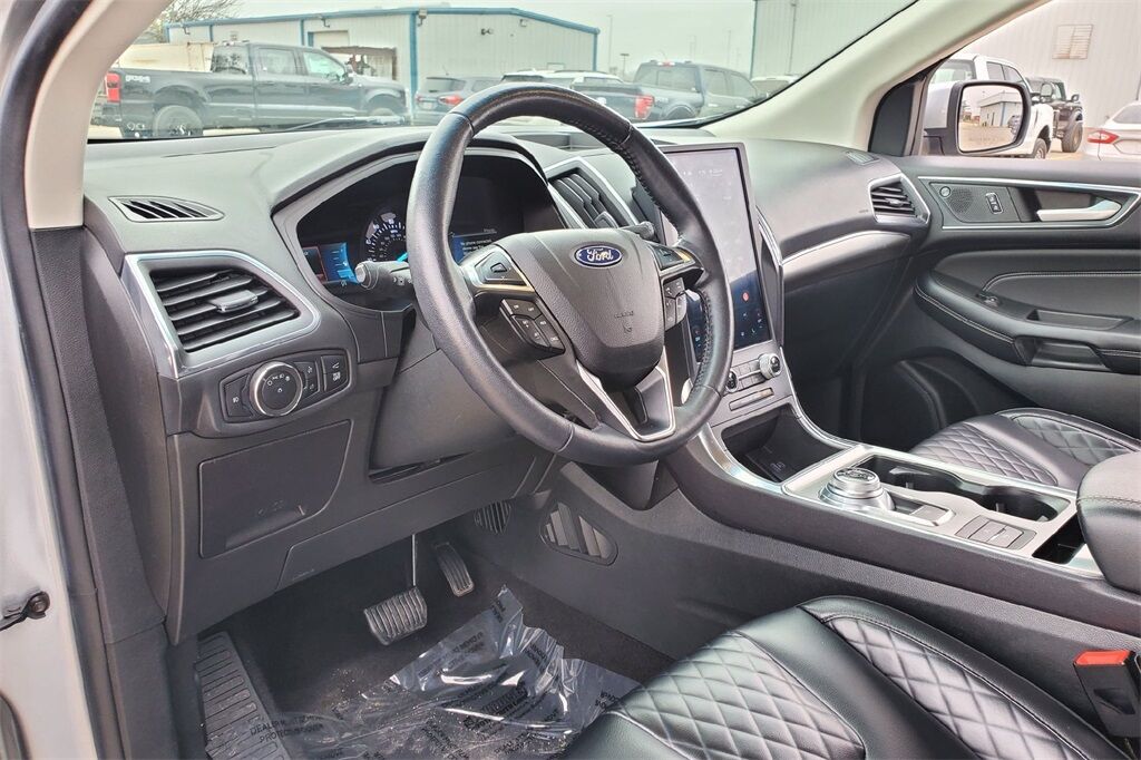 2023 Ford Edge Titanium Hondo TX