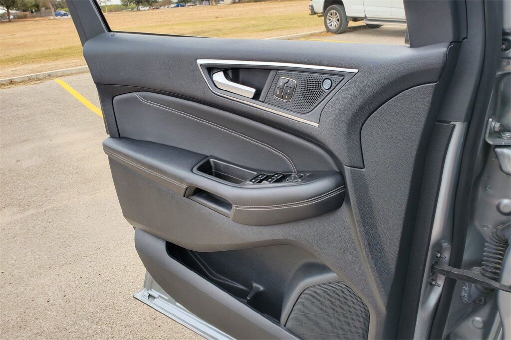 2023 Ford Edge Titanium Hondo TX