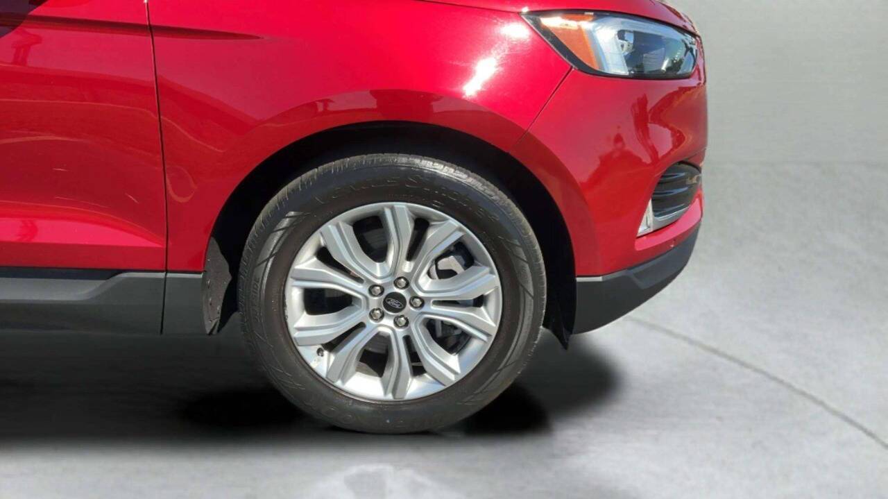 2023 Ford Edge Titanium AWD 4dr Crossover Chesterfield MI