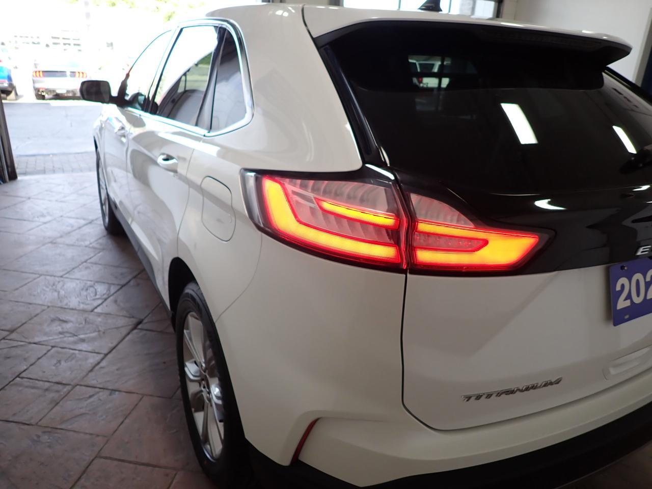 2023 Ford Edge Titanium AWD LEATHER SUNROOF Listowel ON