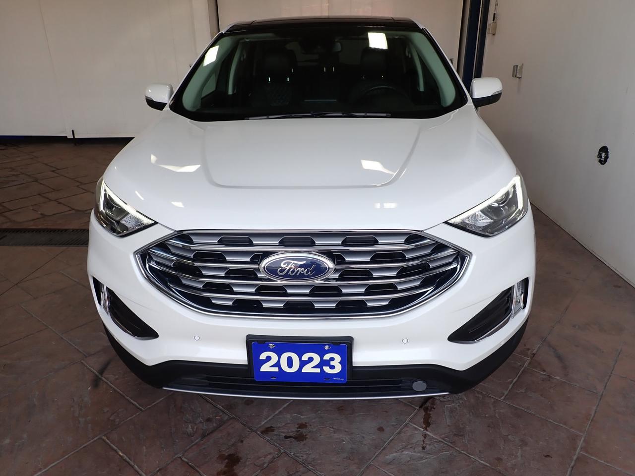 2023 Ford Edge Titanium AWD LEATHER SUNROOF Listowel ON