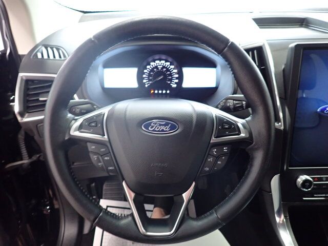2023 Ford Edge Titanium AWD LEATHER SUNROOF Listowel ON