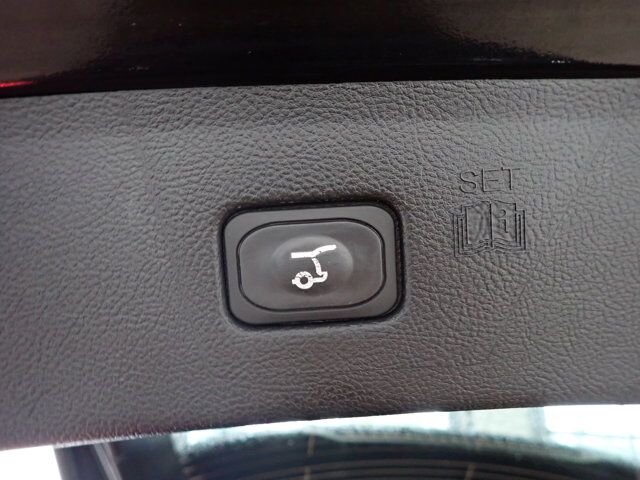 2023 Ford Edge Titanium AWD LEATHER SUNROOF Listowel ON