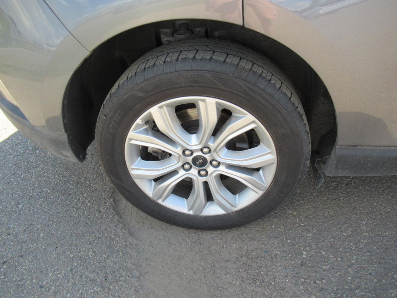2023 Ford Edge Titanium High Level AB