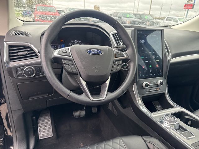 2023 Ford Edge Titanium Random Lake WI