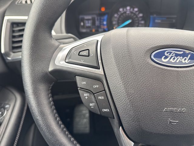 2023 Ford Edge Titanium Random Lake WI