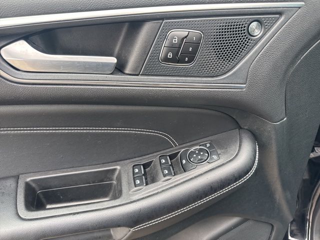 2023 Ford Edge Titanium Random Lake WI