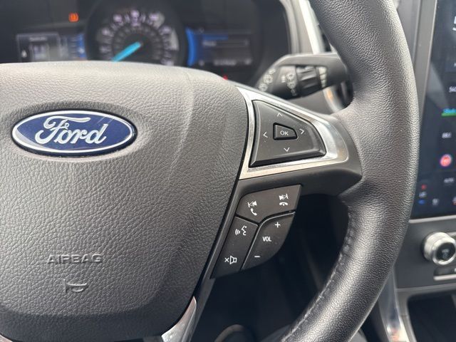 2023 Ford Edge Titanium Random Lake WI