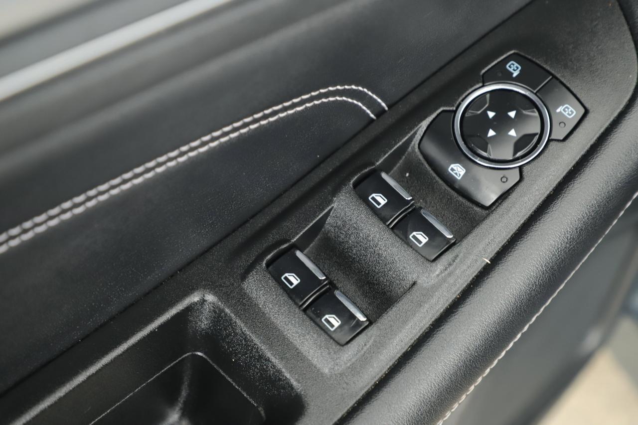 2023 Ford Edge Titanium New Braunfels TX