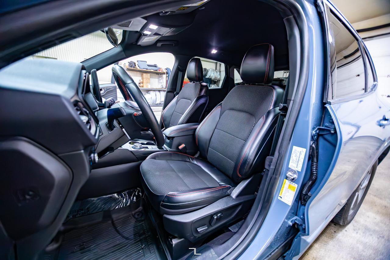 2023 Ford Escape AWD ST-Line Leather Nav BCam Red Deer AB