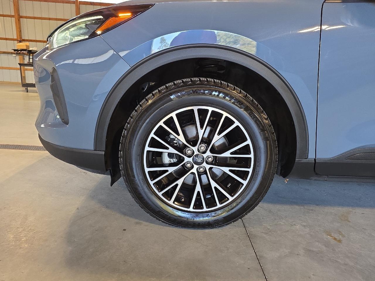 2023 Ford Escape Hybrid Active photo 10