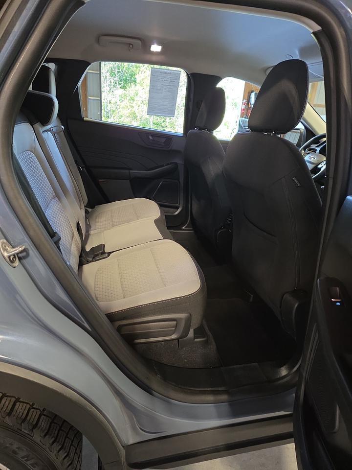 2023 Ford Escape Hybrid Active photo 28