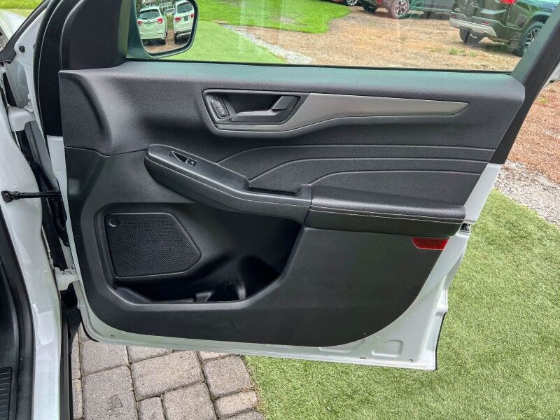 2023 Ford Escape Base Wilmington NC
