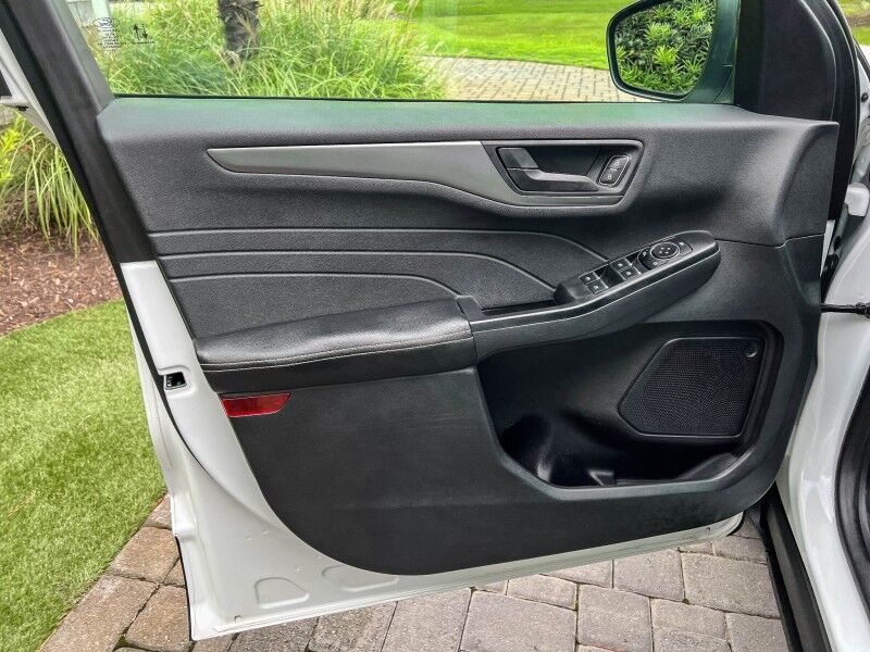 2023 Ford Escape Base Wilmington NC