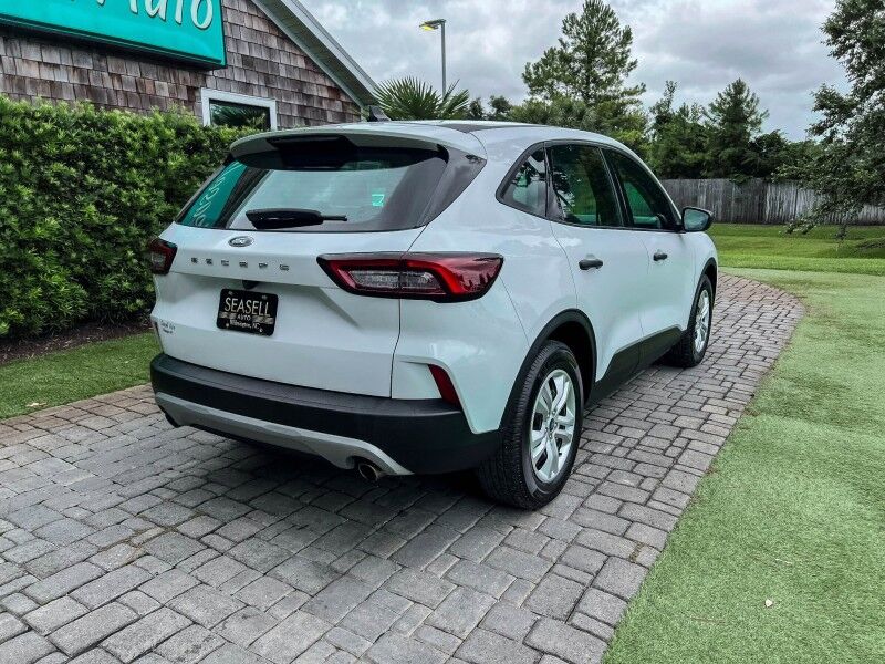 2023 Ford Escape Base Wilmington NC