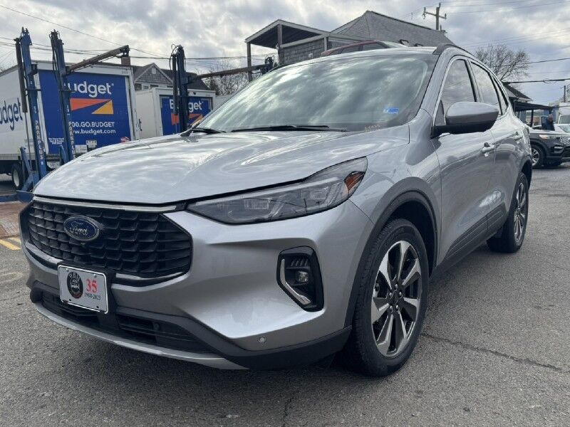 2023 Ford Escape Hybrid Platinum AWD