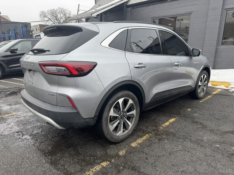 2023 Ford Escape Hybrid Platinum AWD Arlington VA