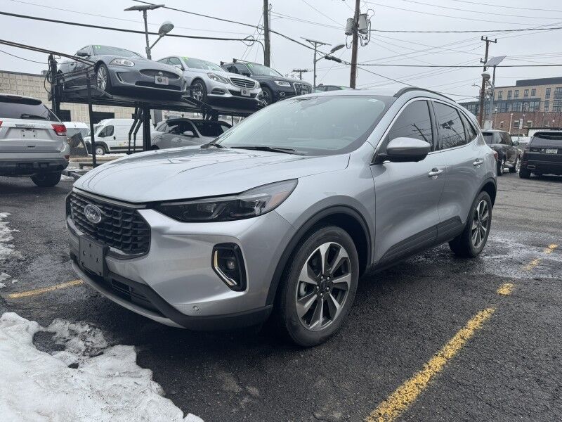 2023 Ford Escape Hybrid Platinum AWD