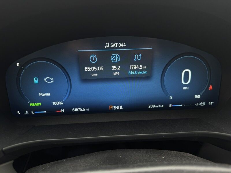 2023 Ford Escape Hybrid Platinum AWD Arlington VA