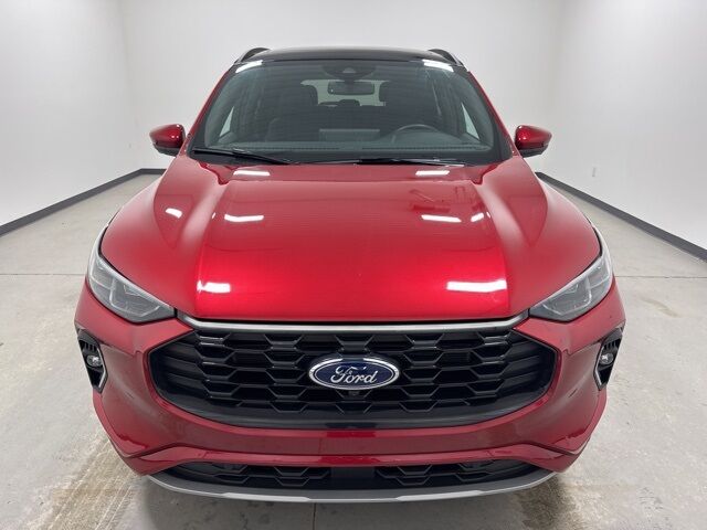 2023 Ford Escape Hybrid ST-Line Elite Pine River MN