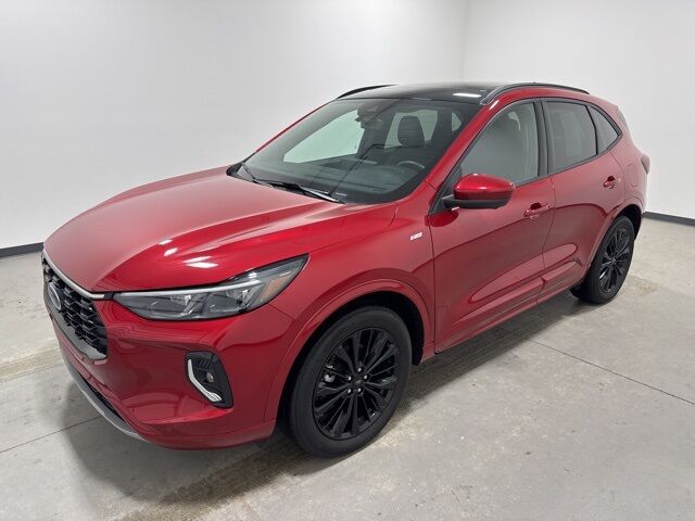 2023 Ford Escape Hybrid ST-Line Elite Pine River MN