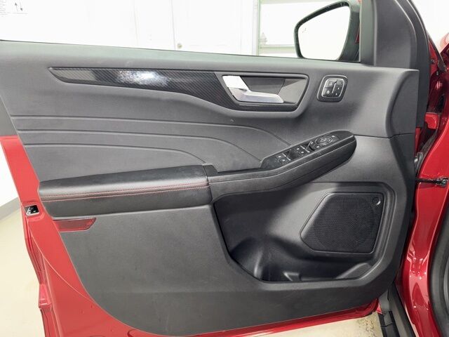 2023 Ford Escape Hybrid ST-Line Elite Pine River MN