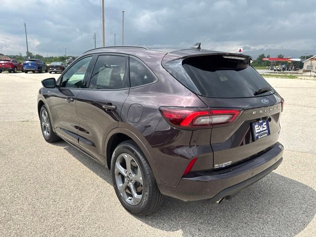 2023 Ford Escape Hybrid ST-Line Select Random Lake WI