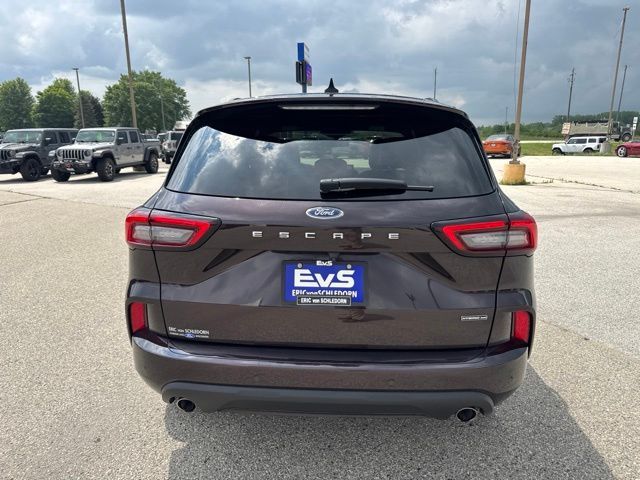 2023 Ford Escape Hybrid ST-Line Select Random Lake WI