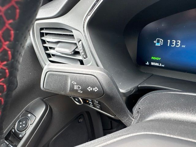 2023 Ford Escape Hybrid ST-Line Select Random Lake WI