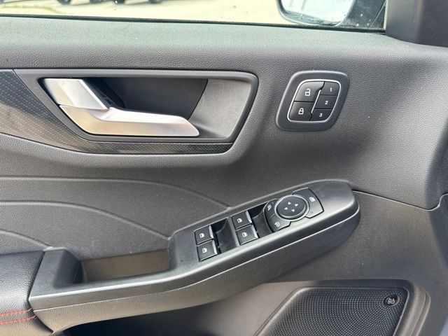 2023 Ford Escape Hybrid ST-Line Select Random Lake WI