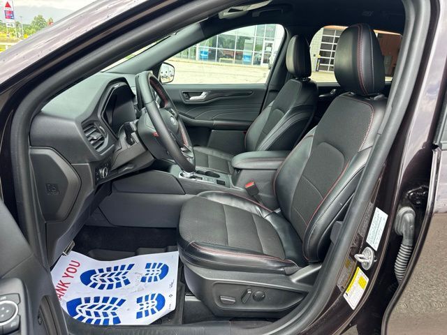 2023 Ford Escape Hybrid ST-Line Select Random Lake WI