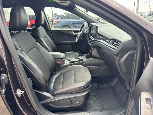 2023 Ford Escape Hybrid ST-Line Select Random Lake WI